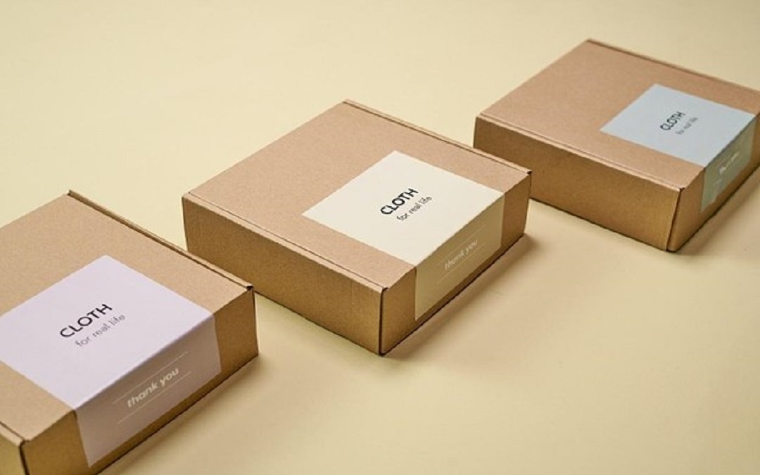 Packaging High-End Tech for Online Delivery Solutions