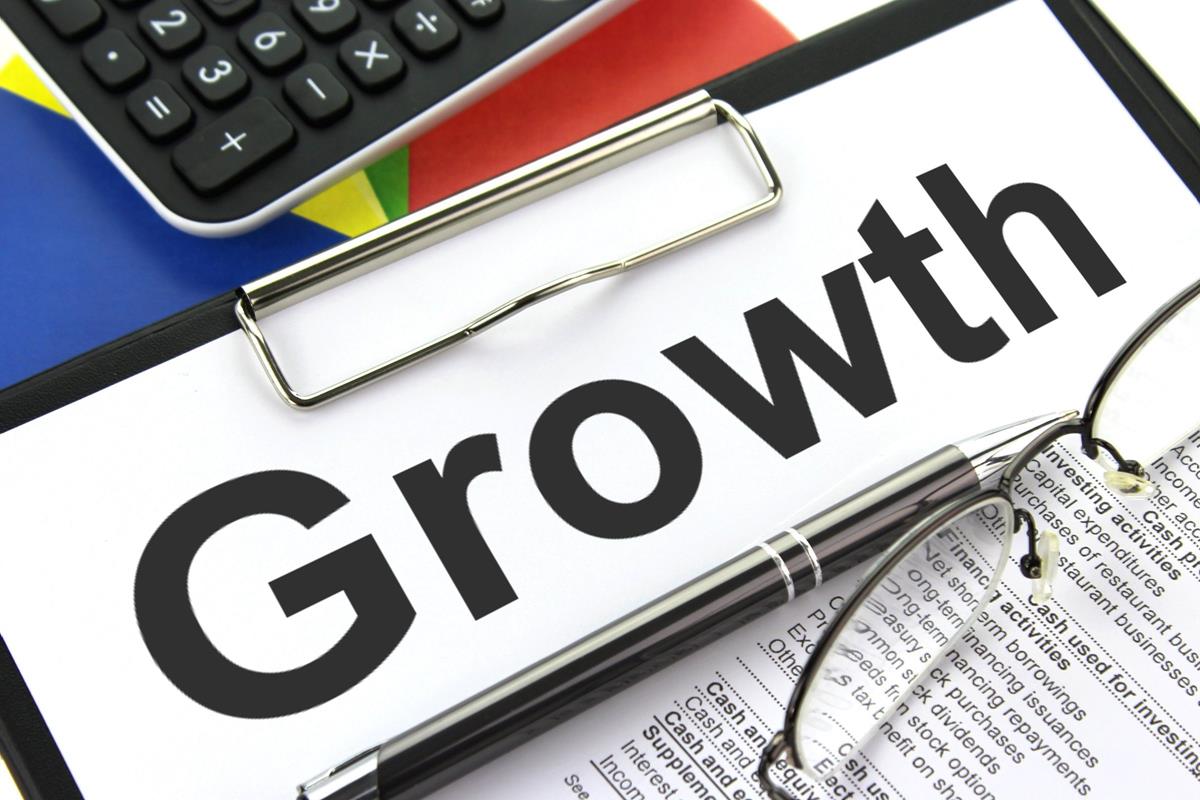 Growth of Wearable Tech and Its Sales Channels Unveiled